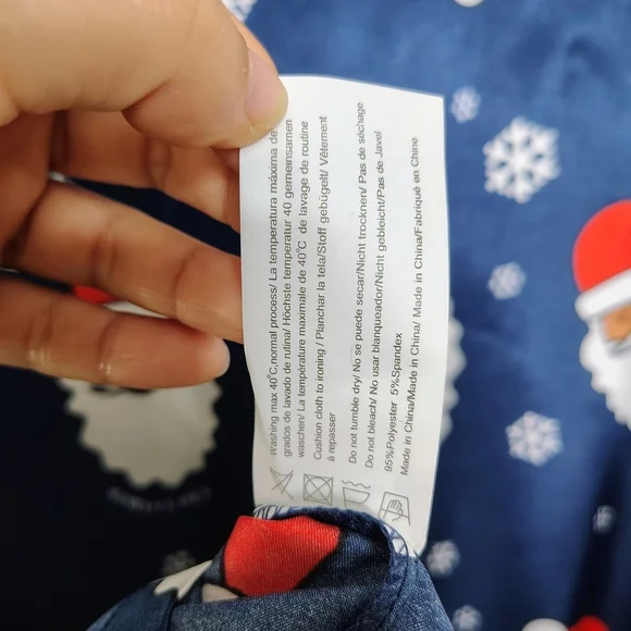 NWOT Ekouaer Navy Blue Santa Claus Print Satin Pajama Set Blouse & Shorts Sz S - Picture 10 of 15